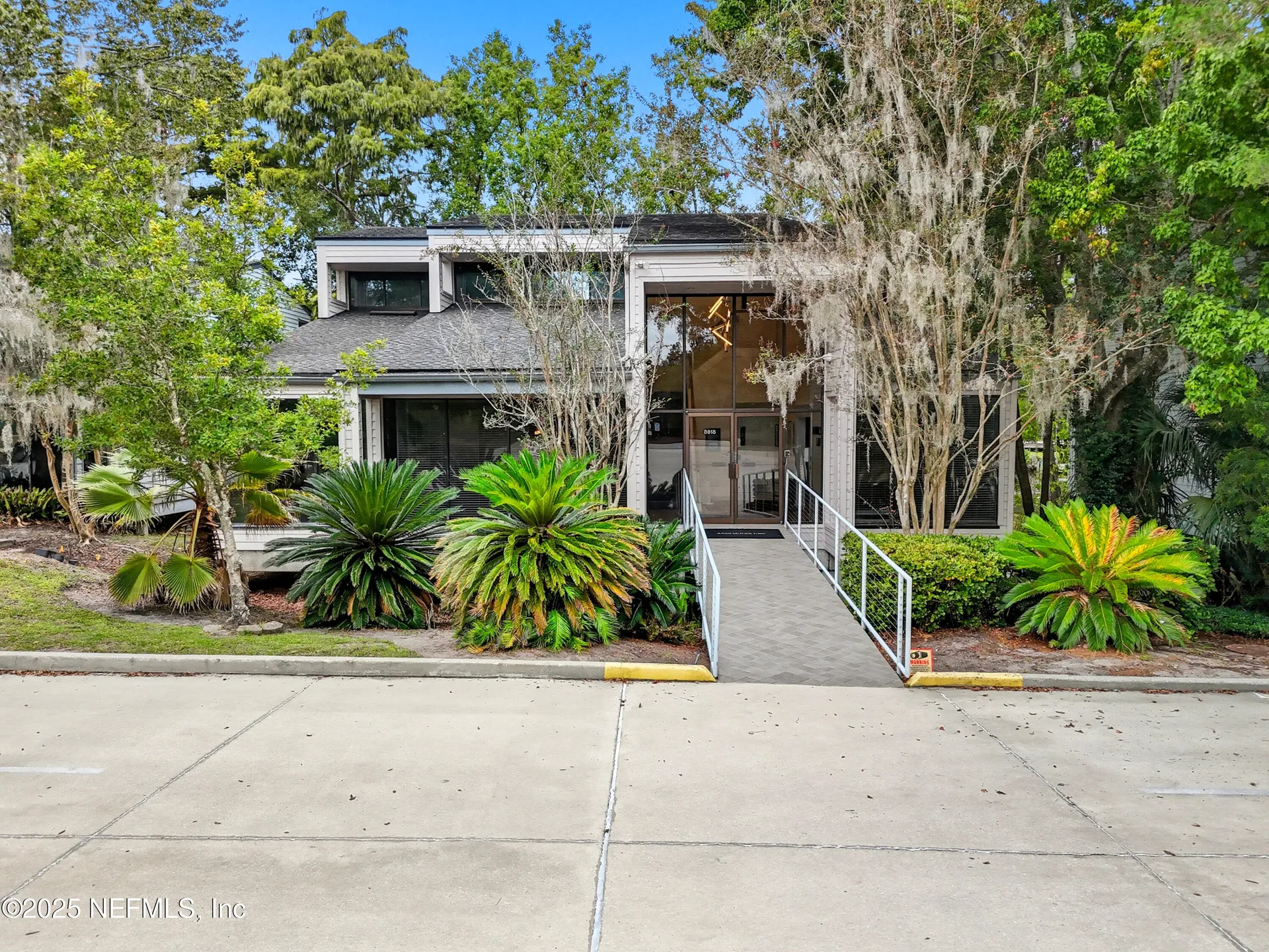 8818 Goodbys Executive Drive Jacksonville FL 32217