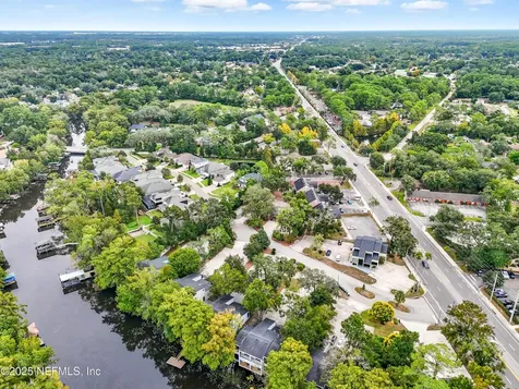 8818 Goodbys Executive Drive Jacksonville FL 32217