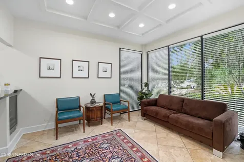 8818 Goodbys Executive Drive Jacksonville FL 32217
