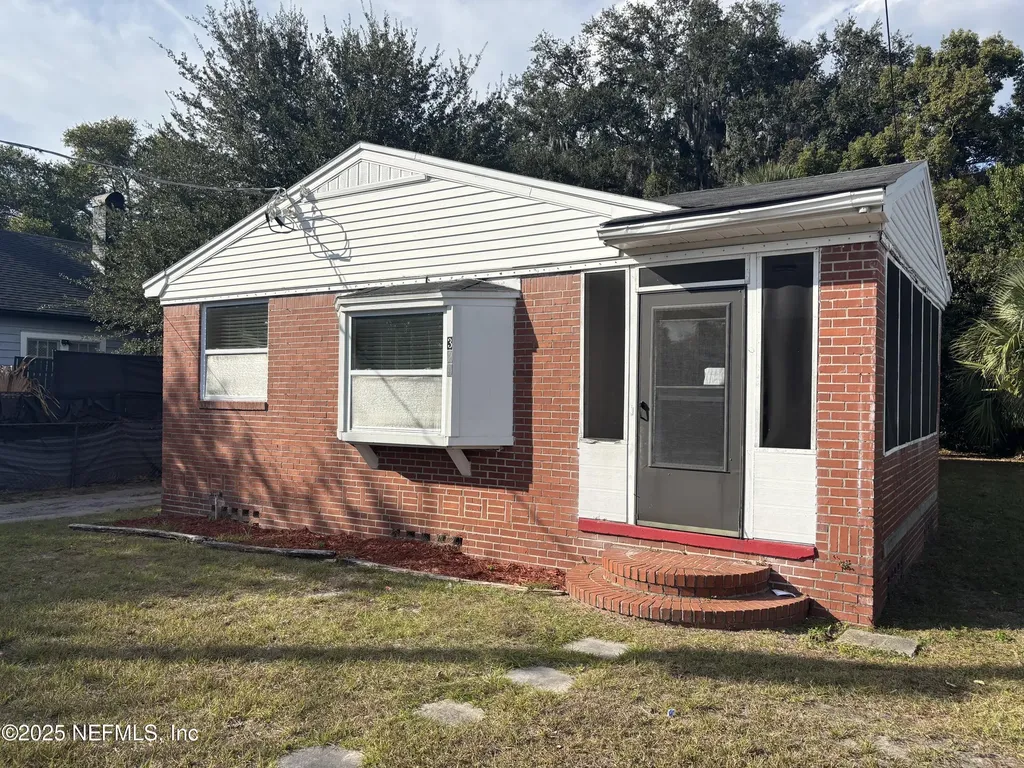 329 Demper Drive Jacksonville FL 32208