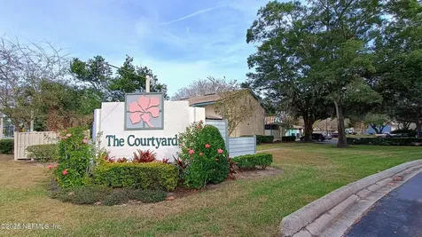 103 Courageous Court N Jacksonville FL 32233