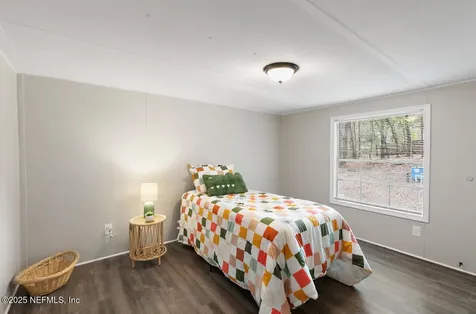 66 Panda Avenue Middleburg FL 32068