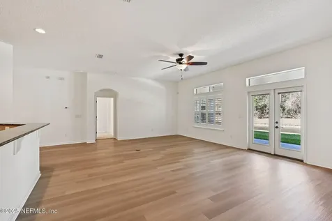 8268 Autumnwind Drive Jacksonville FL 32218