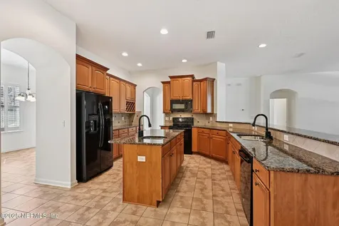 8268 Autumnwind Drive Jacksonville FL 32218