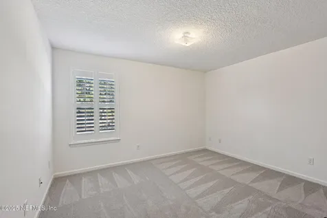 8268 Autumnwind Drive Jacksonville FL 32218
