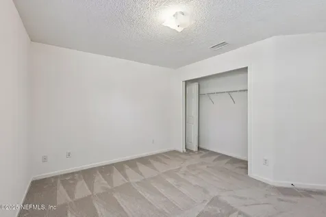 8268 Autumnwind Drive Jacksonville FL 32218