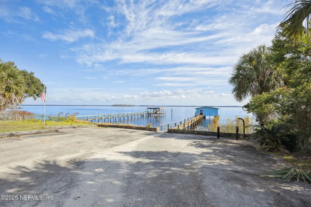 259 S Prospect Street Crescent City FL 32112