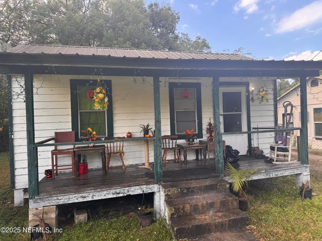 12746 Woodland Avenue Jacksonville FL 32218