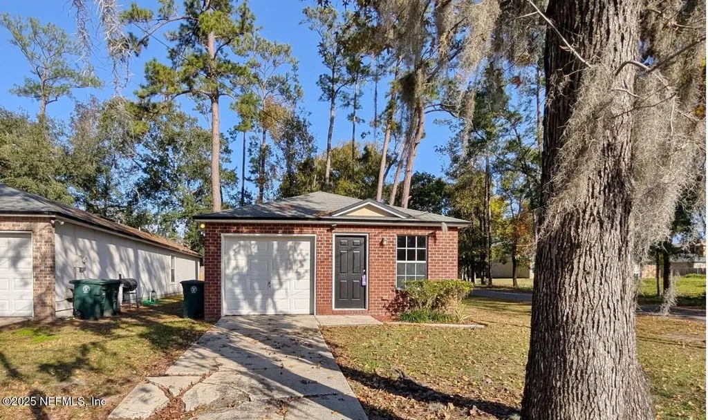 8179 Woods Avenue Jacksonville FL 32216