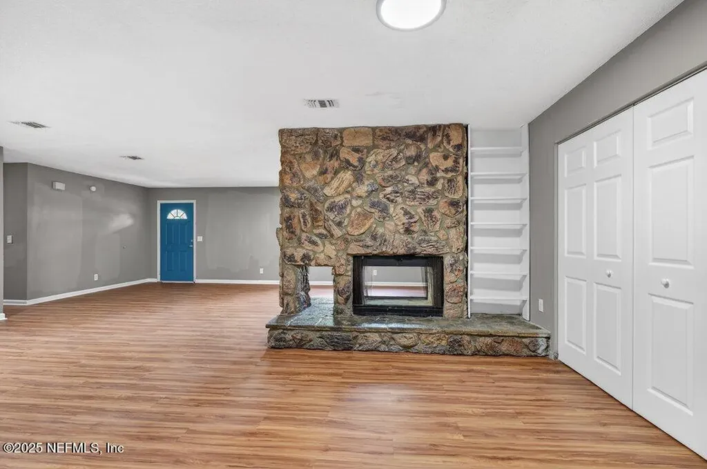 219 N West Street Green Cove Springs FL 32043