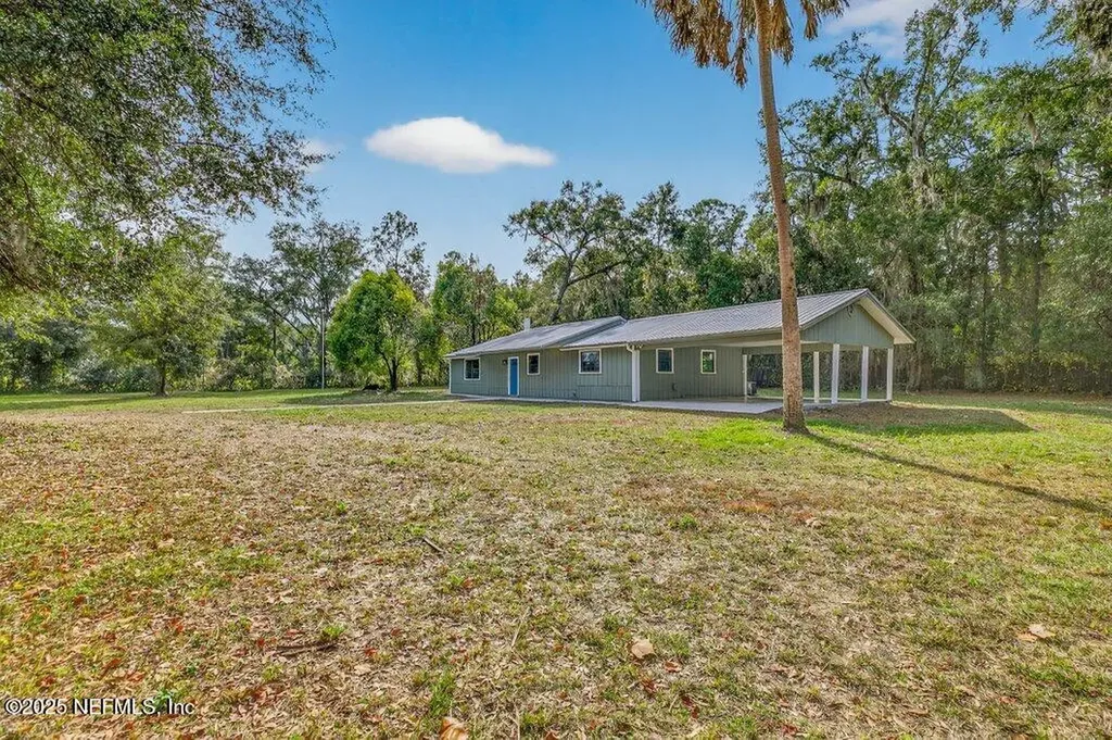 219 N West Street Green Cove Springs FL 32043