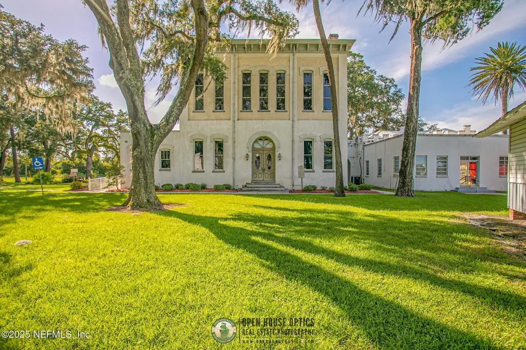 219 N West Street Green Cove Springs FL 32043