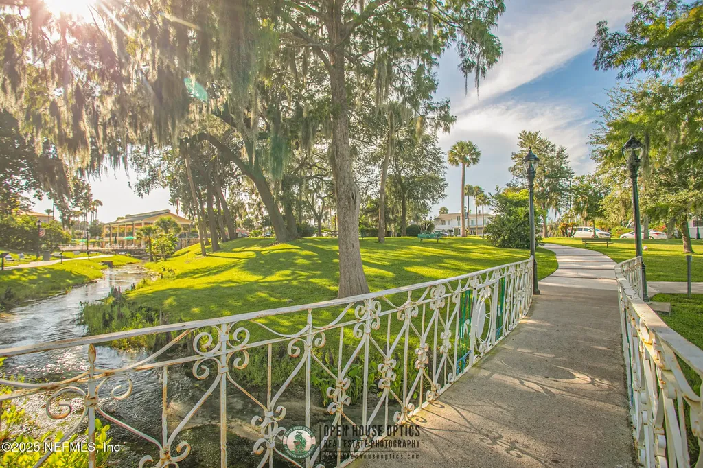 219 N West Street Green Cove Springs FL 32043