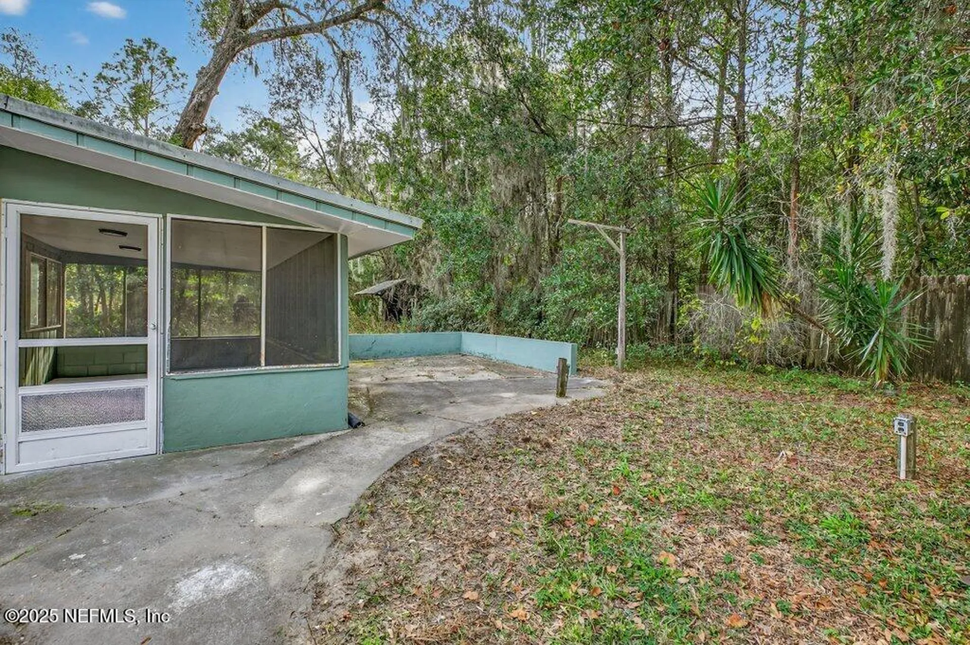 219 N West Street Green Cove Springs FL 32043