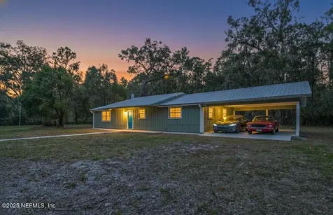 219 N West Street Green Cove Springs FL 32043