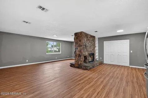 219 N West Street Green Cove Springs FL 32043