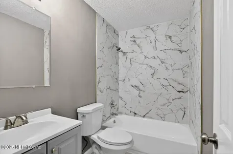 219 N West Street Green Cove Springs FL 32043