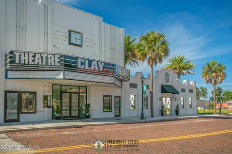 219 N West Street Green Cove Springs FL 32043