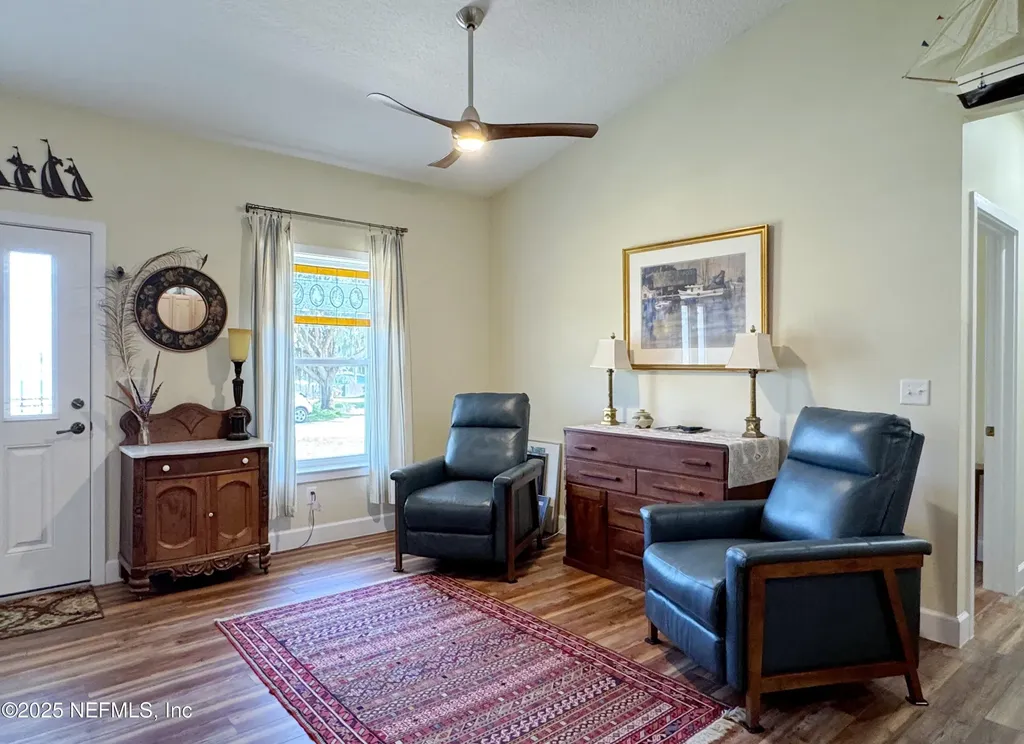 711 N Park Street Crescent City FL 32112