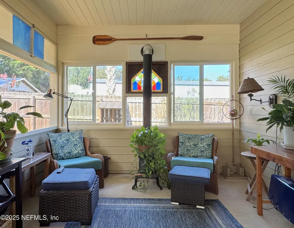 711 N Park Street Crescent City FL 32112