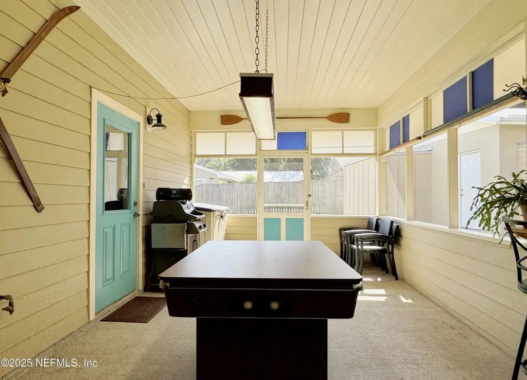 711 N Park Street Crescent City FL 32112