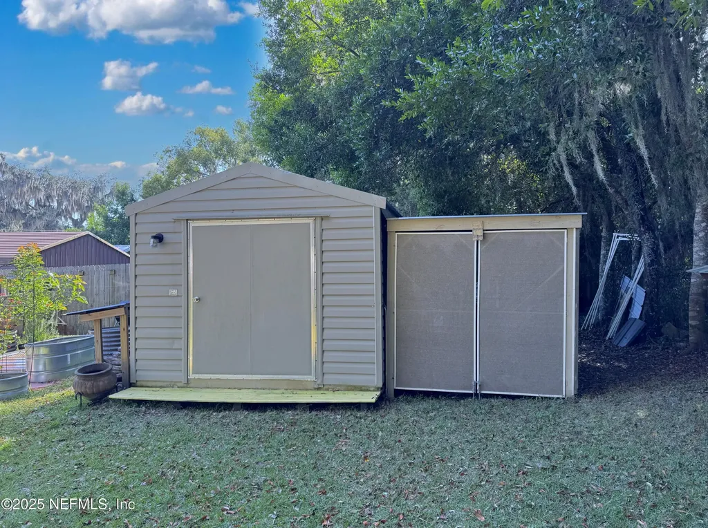 711 N Park Street Crescent City FL 32112