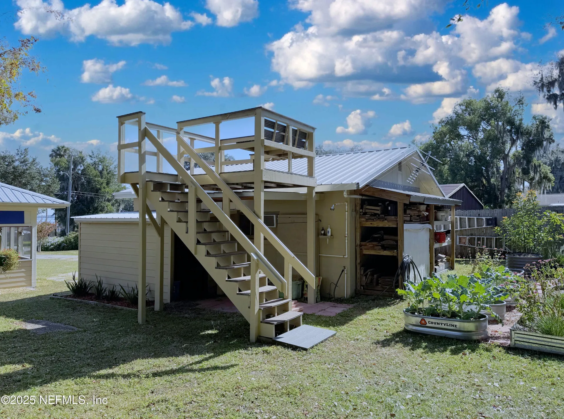 711 N Park Street Crescent City FL 32112