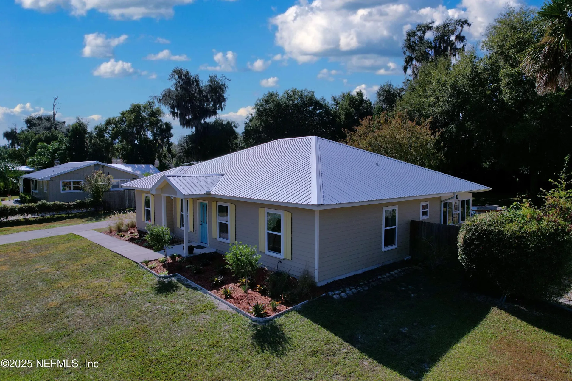 711 N Park Street Crescent City FL 32112