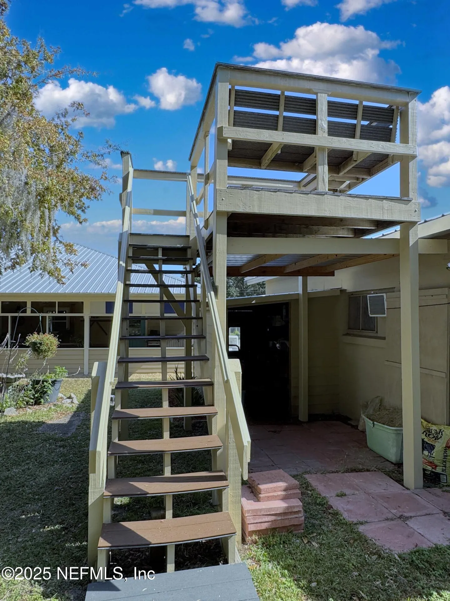 711 N Park Street Crescent City FL 32112