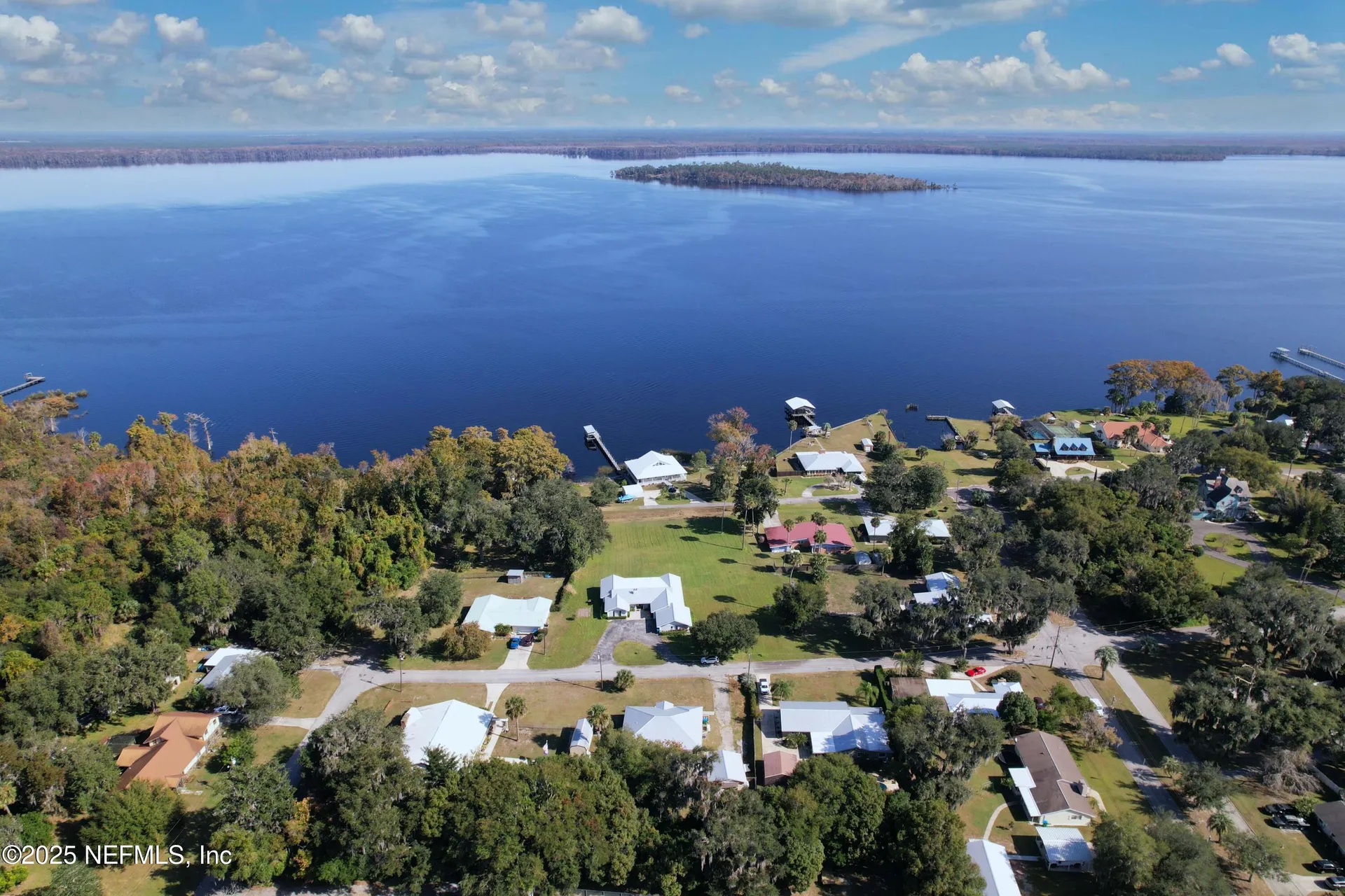 711 N Park Street Crescent City FL 32112