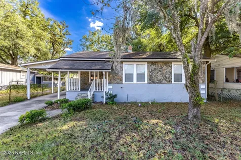 1044 Alderside Street Jacksonville FL 32208