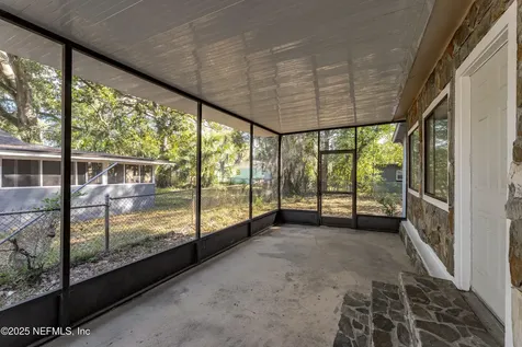 1044 Alderside Street Jacksonville FL 32208