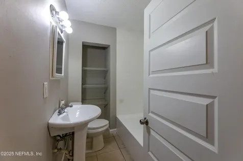 1044 Alderside Street Jacksonville FL 32208