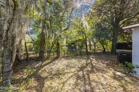 1044 Alderside Street Jacksonville FL 32208
