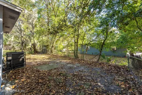 1044 Alderside Street Jacksonville FL 32208