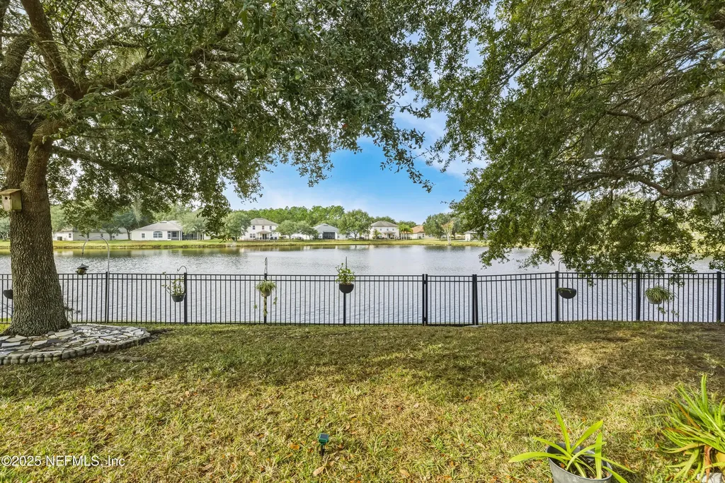13946 Fish Eagle Drive E Jacksonville FL 32226