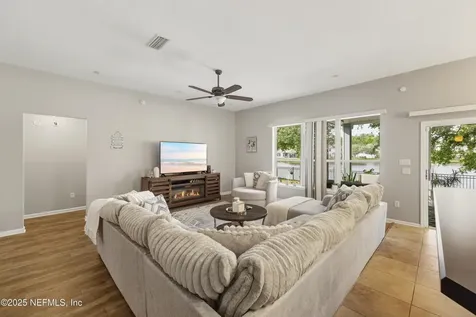 13946 Fish Eagle Drive E Jacksonville FL 32226