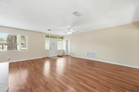 457 Nightingale Road Jacksonville FL 32216