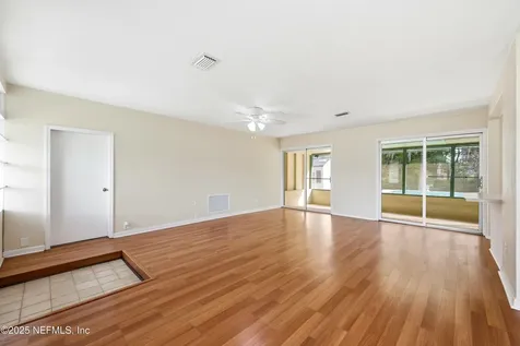 457 Nightingale Road Jacksonville FL 32216