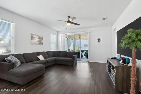 2975 Laurel Springs Drive Green Cove Springs FL 32043