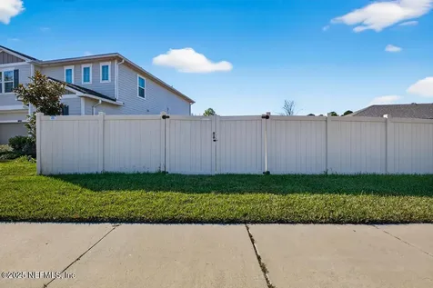 2975 Laurel Springs Drive Green Cove Springs FL 32043