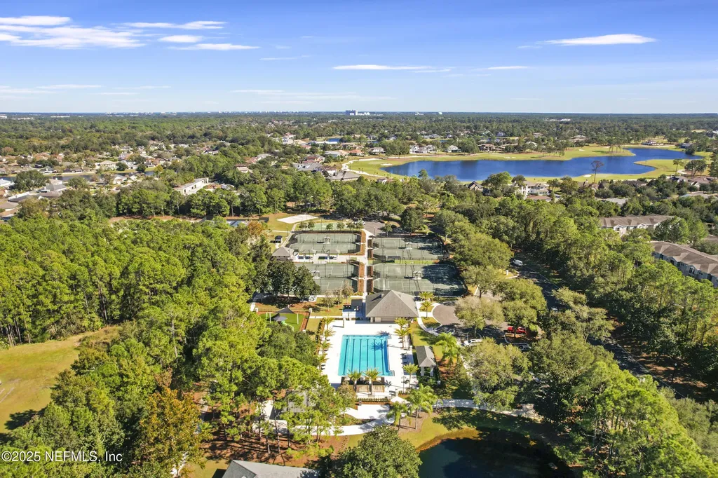 4579 Swilcan Bridge Lane N Jacksonville FL 32224