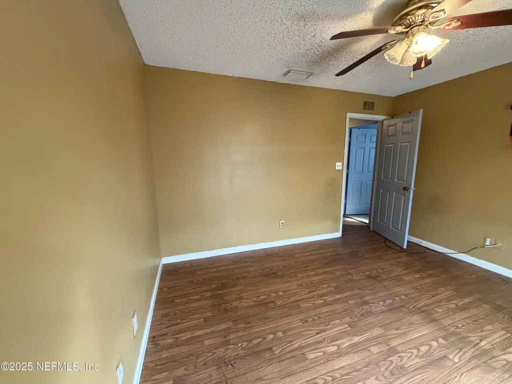1114 Scheidel Court Atlantic Beach FL 32233