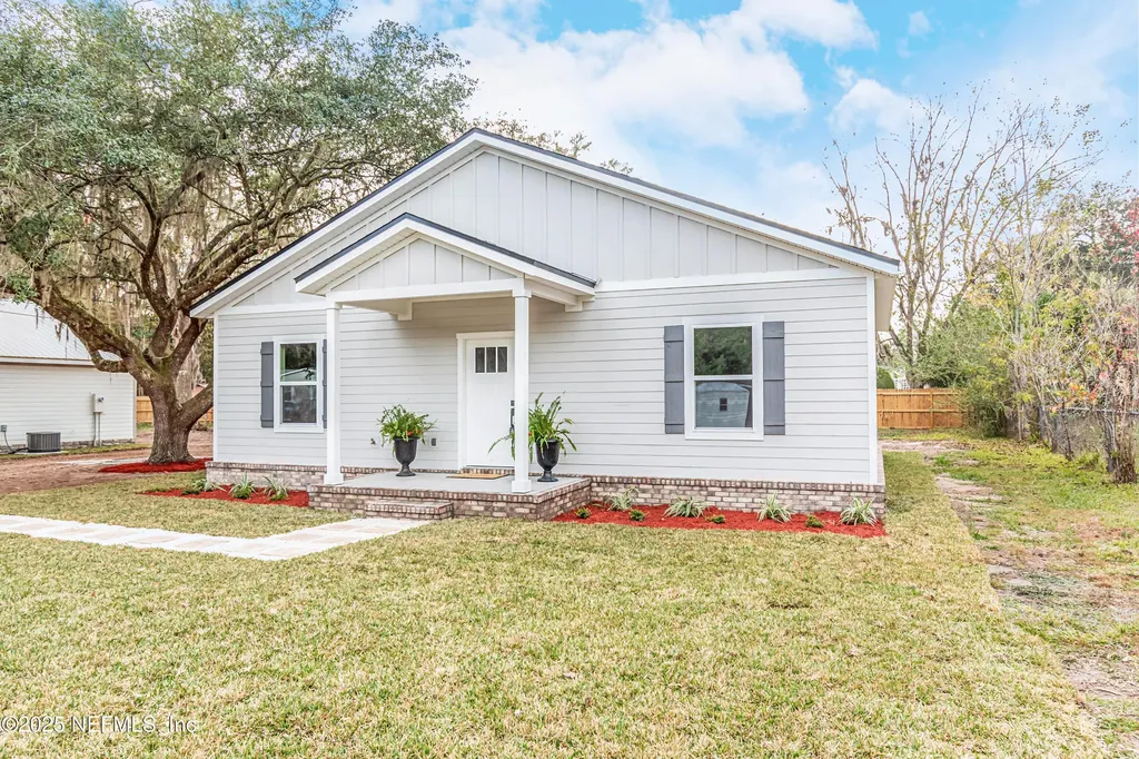 9762 Sherman Avenue S Glen St. Mary FL 32040