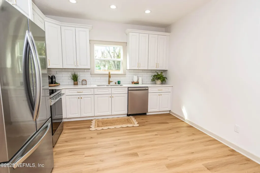 9762 Sherman Avenue S Glen St. Mary FL 32040