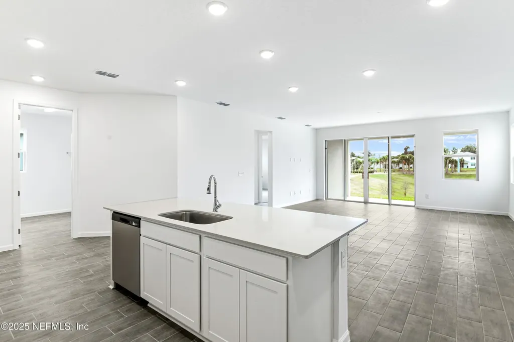 328 Alexandrite Street Deland FL 32720