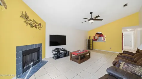 2890 Lantana Lakes Drive W Jacksonville FL 32246