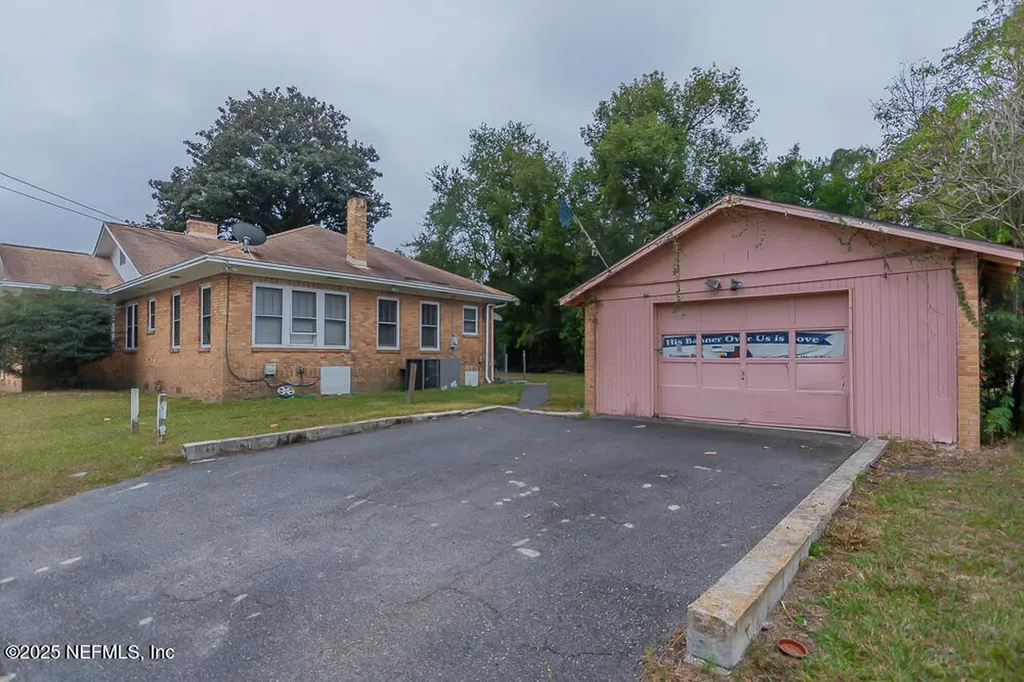 5101 Fremont Street Jacksonville FL 32210