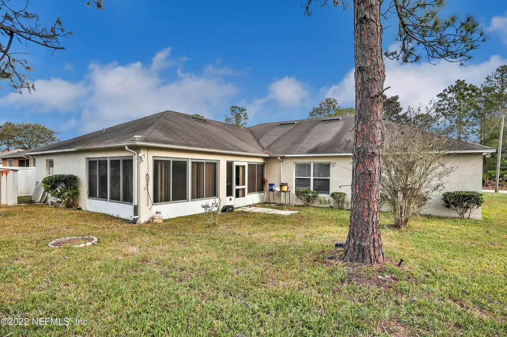 11 Wheatfield Drive Palm Coast FL 32164