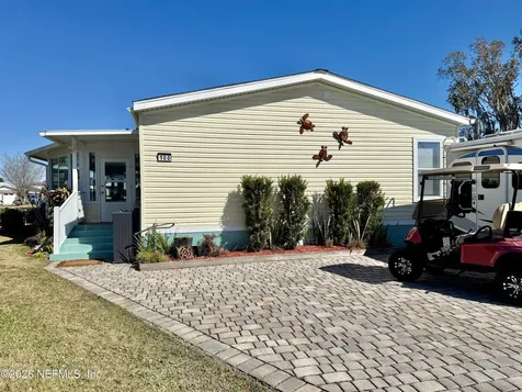 100 Happiness Drive Welaka FL 32189